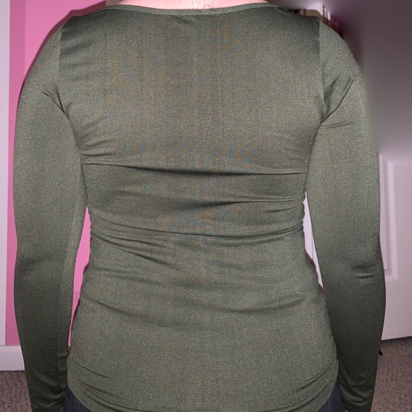 Tight Top - Picture 2 of 2